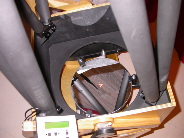 Mirrorbox with the centering triangle placed accurately by me
